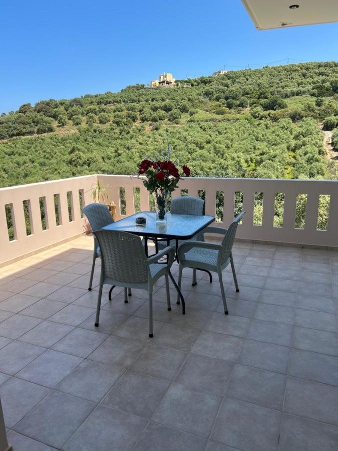 חאניה Eugene Apartment מראה חיצוני תמונה