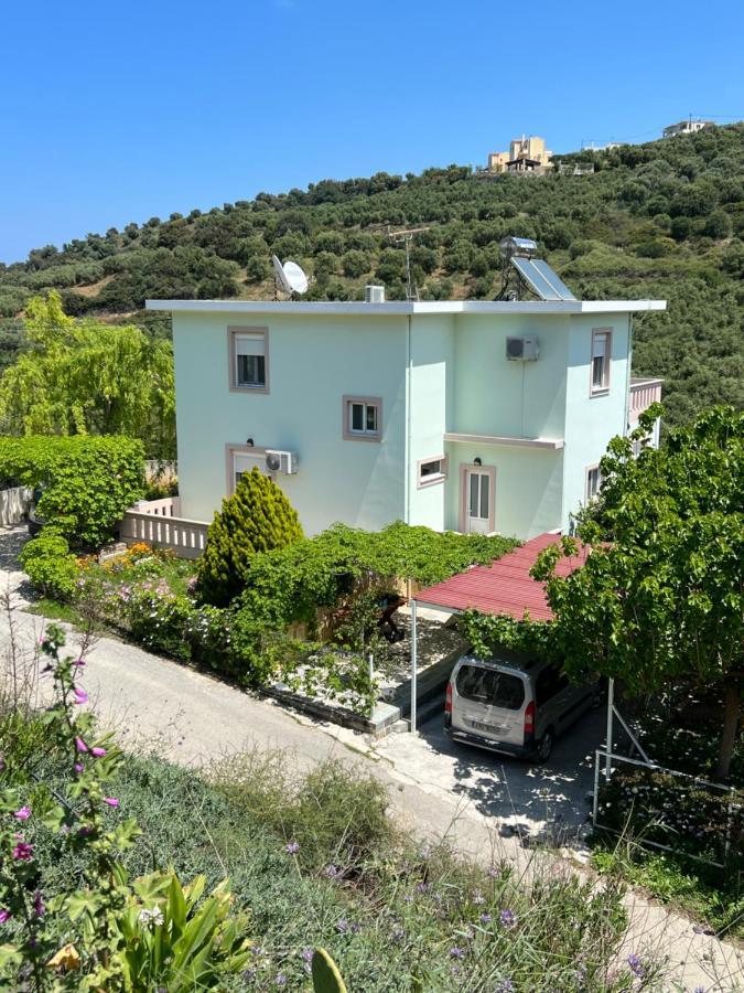 חאניה Eugene Apartment מראה חיצוני תמונה